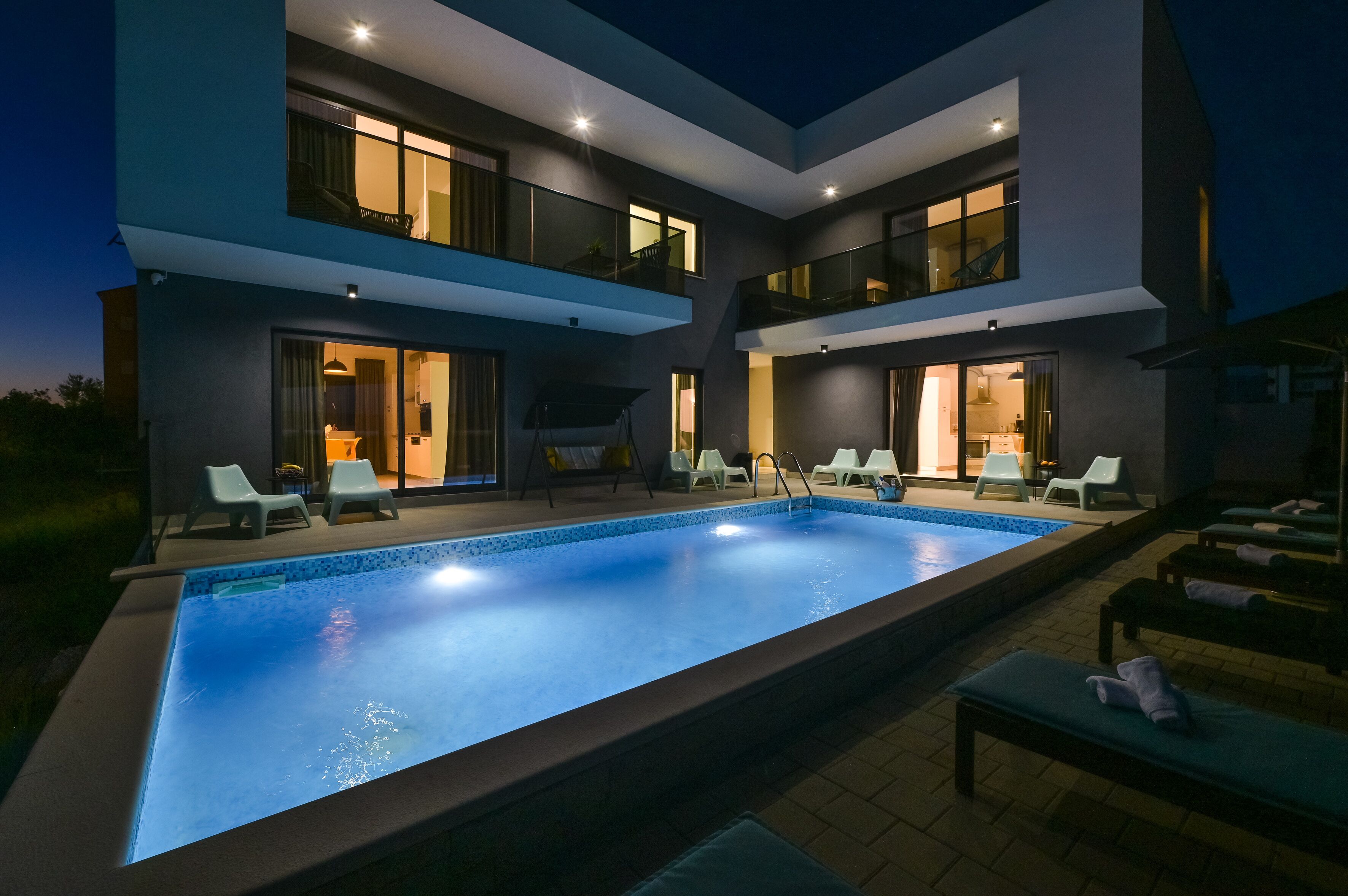 Piscine extérieure, piscine chauffée