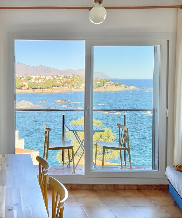 Interior - Majordoms - Cau del Llop, Llaça (Llança)