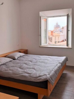 Huoneisto (Two Bedroom Apartment with city view ) | Näkymä huoneesta