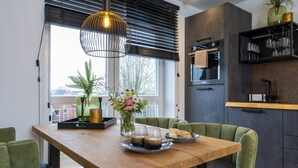 Turm Haus Apartment 4 | 客廳 | 43 吋LED 電視連衛星電視頻道、電視