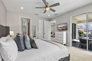 6 habitaciones, escritorio y tabla de planchar con plancha 