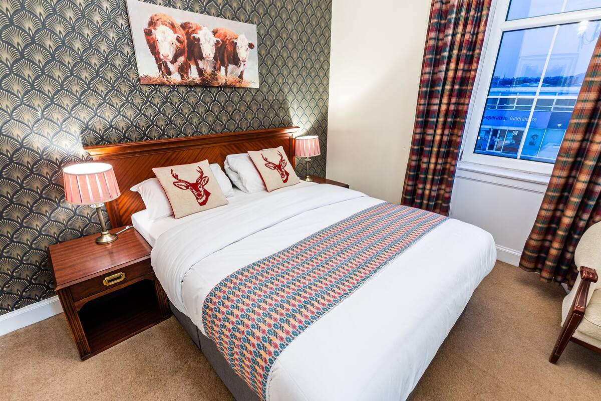 Comfort Double Room | Desk, laptop workspace, iron/ironing board (on request), WiFi (free)