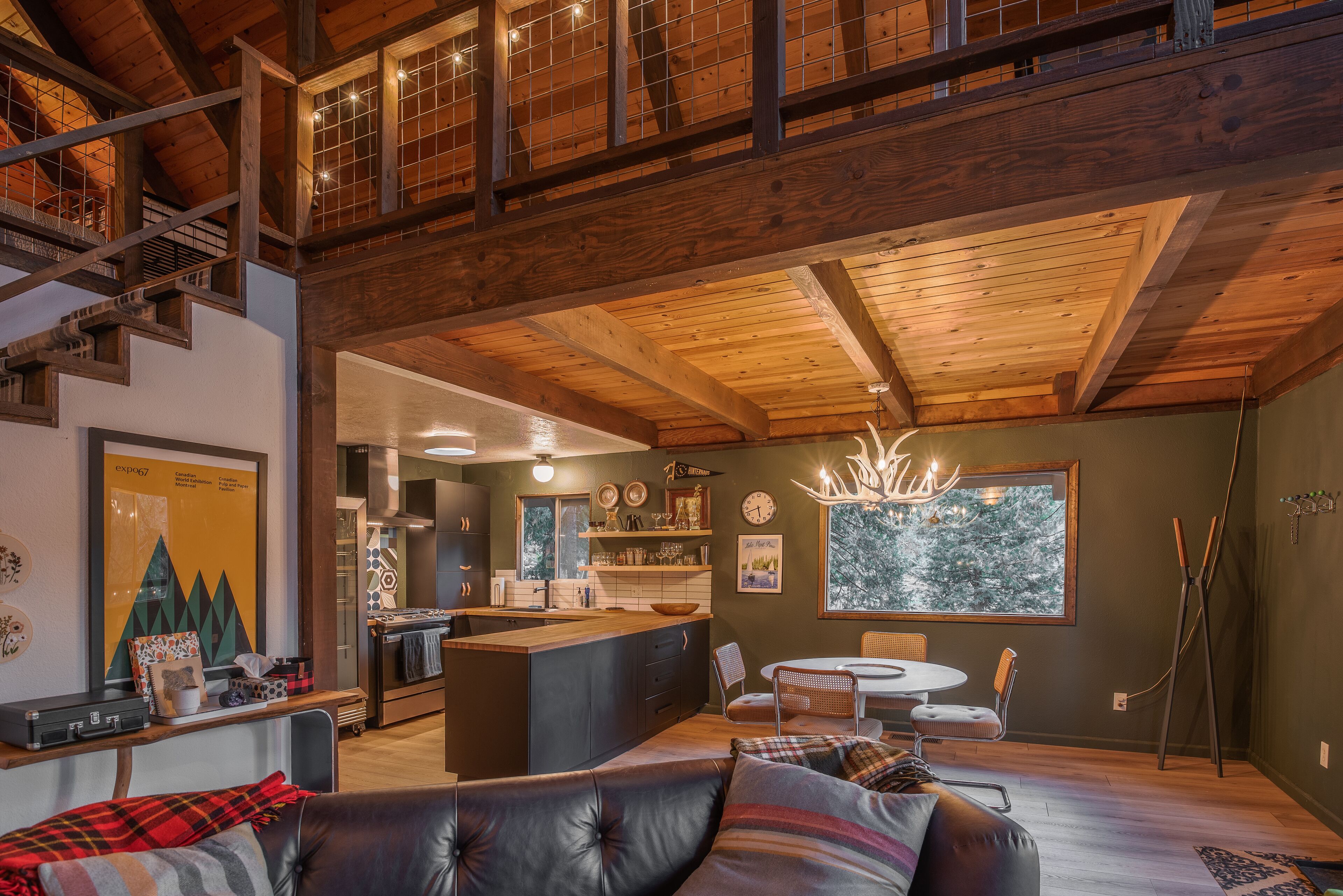 Alpine Modern Cabin with Lake access