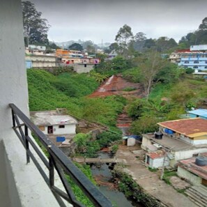 Balcony view - RJ Inn Hotel (Kodaikanal)