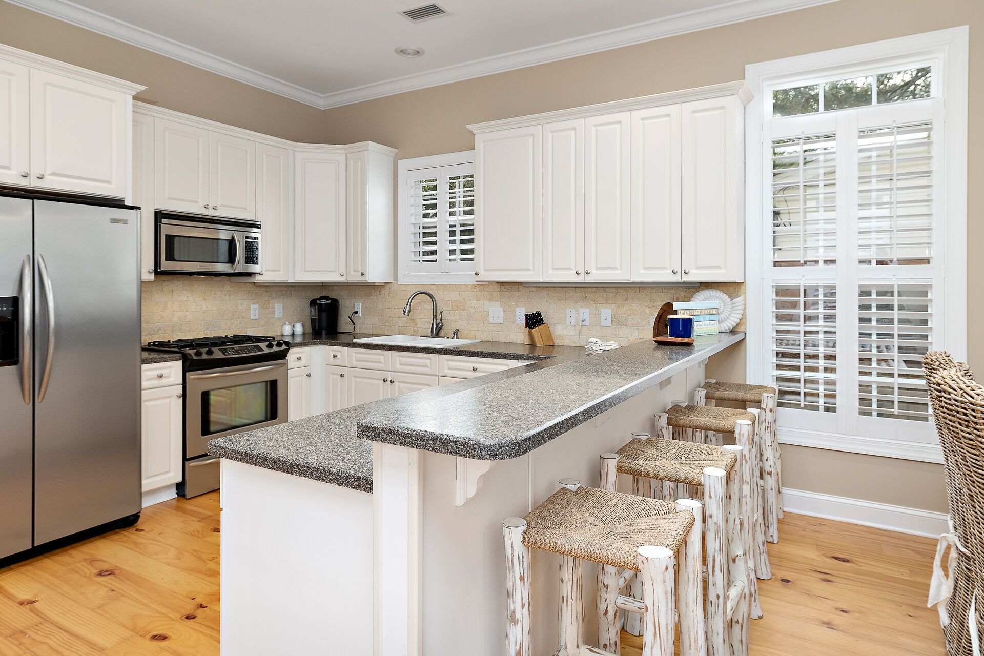 4 bedroom/3.5 bath home on East Beach.  Convenient to the beach on St Simons