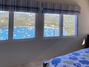 4 bedrooms, in-room safe, desk, free WiFi - Morgan Point Villa-Ocean Views-Infinity Pool-Solar-Close to Town (Cruz Bay)