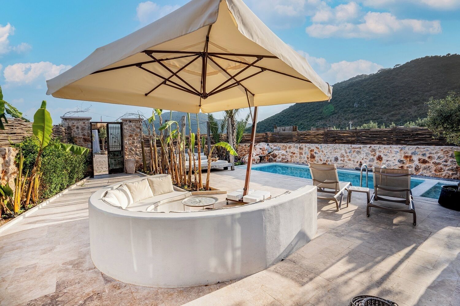 Villa Adonis | Vistas a la montaña