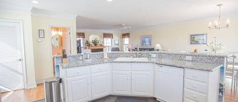 House, 3 Bedrooms | Private kitchen | Microwave, stovetop, coffee/tea maker, toaster