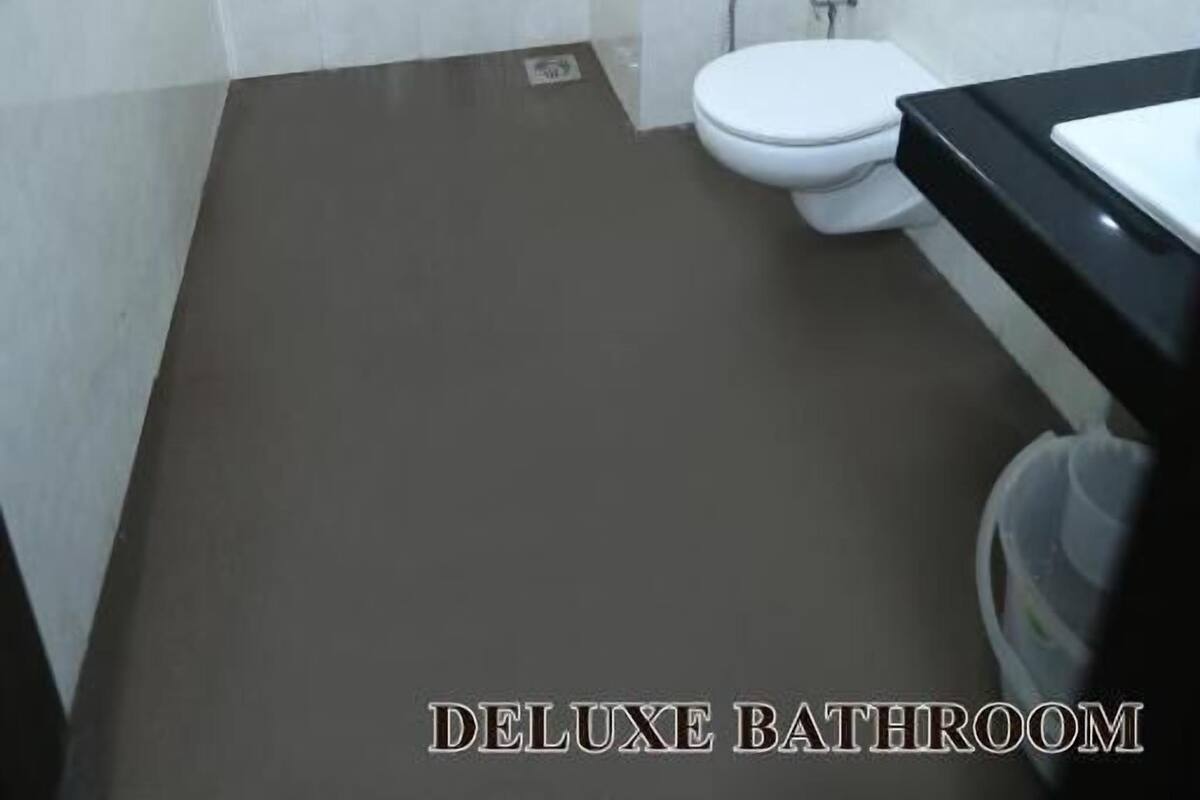 shower, free toiletries, hair dryer, bathrobes