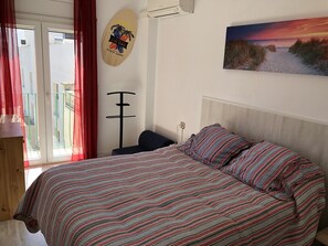 2 slaapkamers, een strijkplank/strijkijzer, gratis wifi