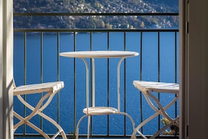 Outdoor dining - MOLTRASIO  GEM (Moltrasio)