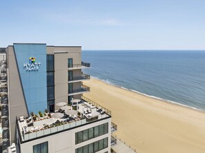 Terrace/patio - Hyatt Place Virginia Beach / Oceanfront (Virginia Beach)