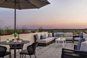 Terrace/patio - Hyatt Place Virginia Beach / Oceanfront (Virginia Beach)