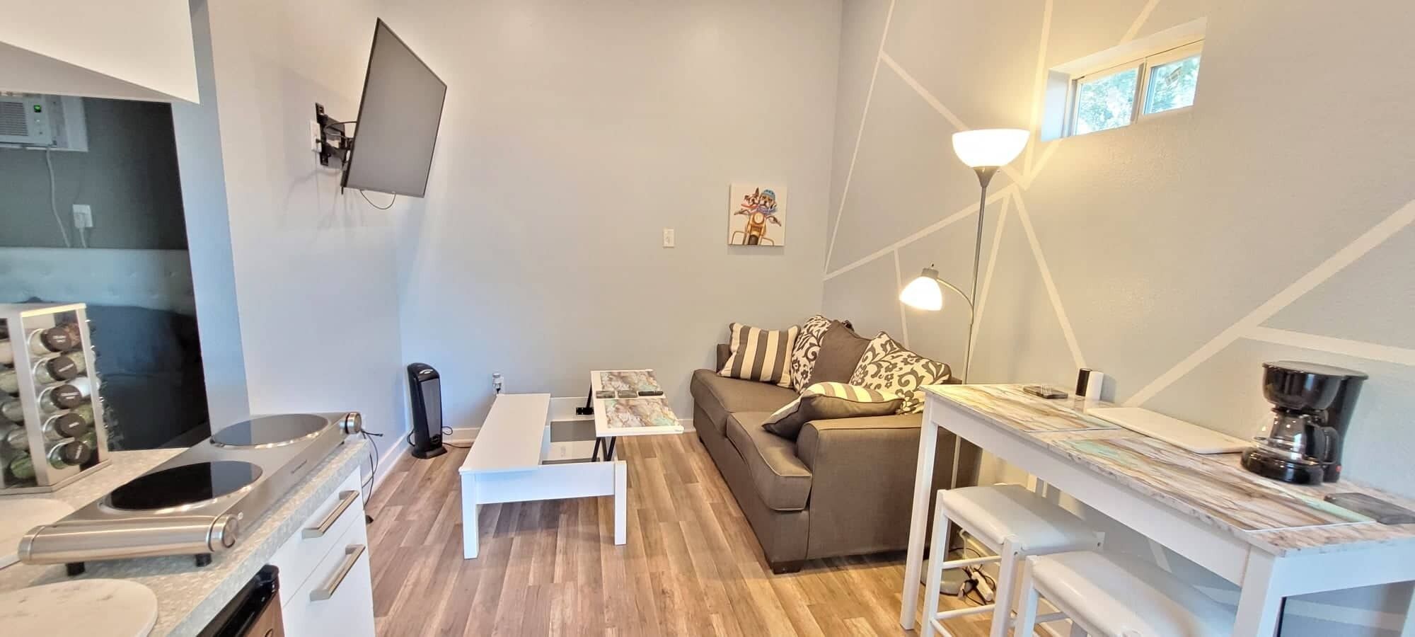 30 Day Casita near downtown 3 universities
