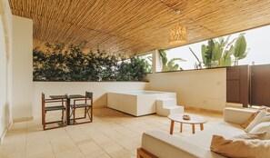 Suite, Whirlpool | Terrasse/Patio