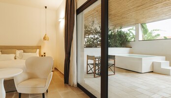 Suite, Hot Tub | Terrace/patio