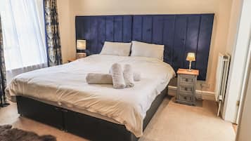 Cottage | Interior