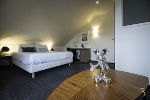 Ropa de cama de alta calidad y minibar