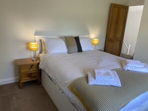 3 bedrooms, iron/ironing board, travel cot, free WiFi