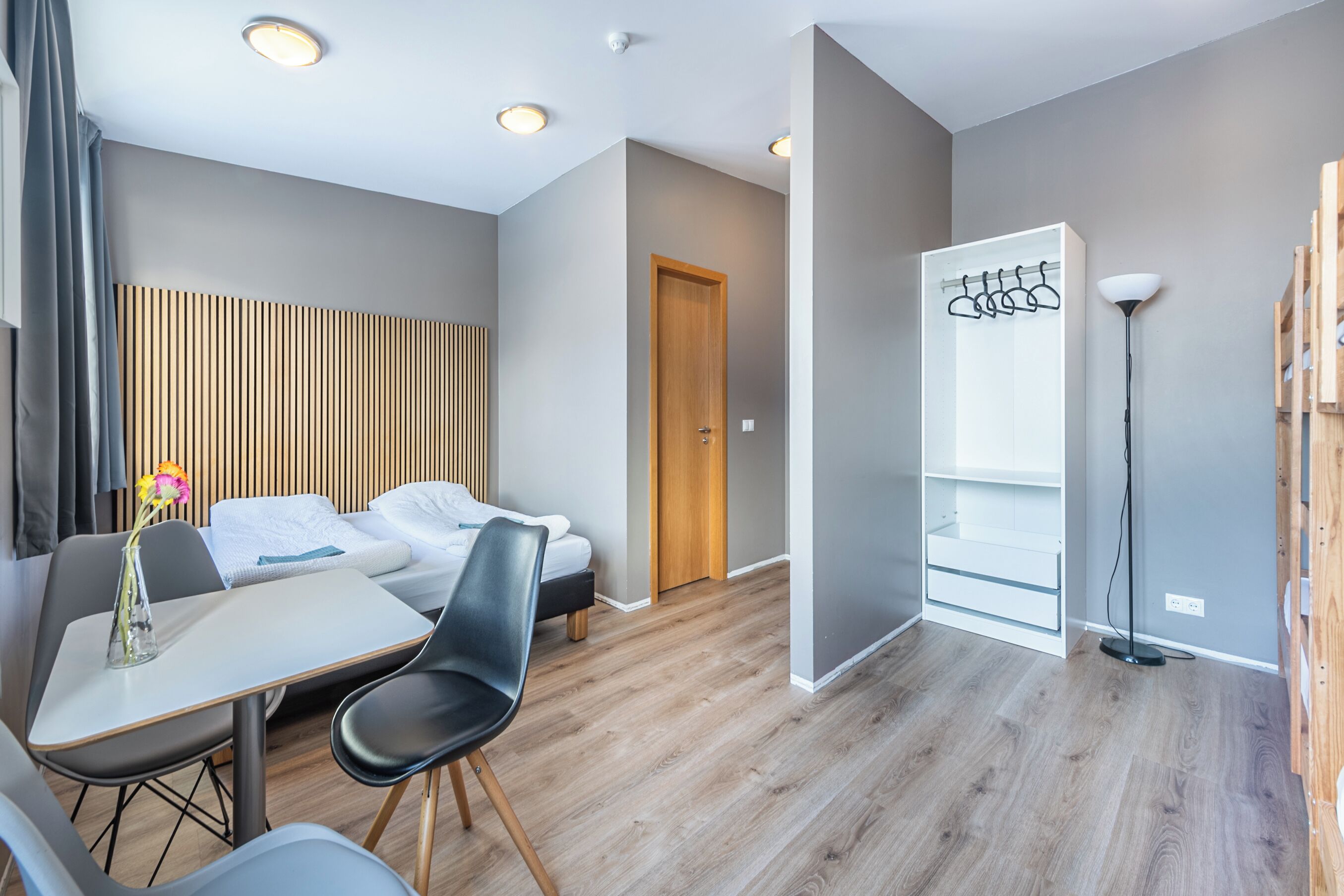 Wi-Fi gratis dan seprai linen