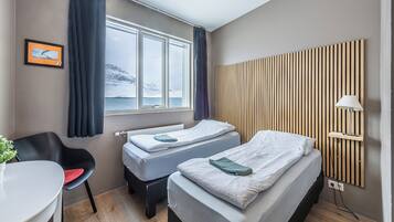 Free WiFi, bed sheets