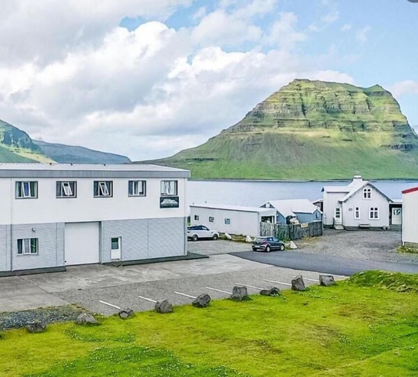 Stöð Guesthouse & Aparments - Islande