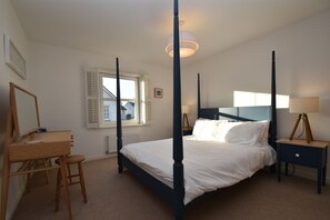 Family House | 4 bedrooms, individually decorated, individually furnished