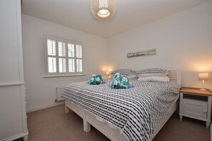 Family House | 4 bedrooms, individually decorated, individually furnished - Strand House (Rye)