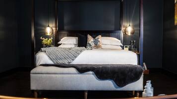 Habitación de lujo doble | Tabla de planchar con plancha, wifi gratis, ropa de cama