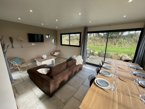 Interior - Stone farmhouse for 10 people with heated swimming pool (Trélévern)