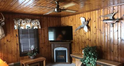 Cozy Little Red Lodge in Michigan’s Upper Peninsula