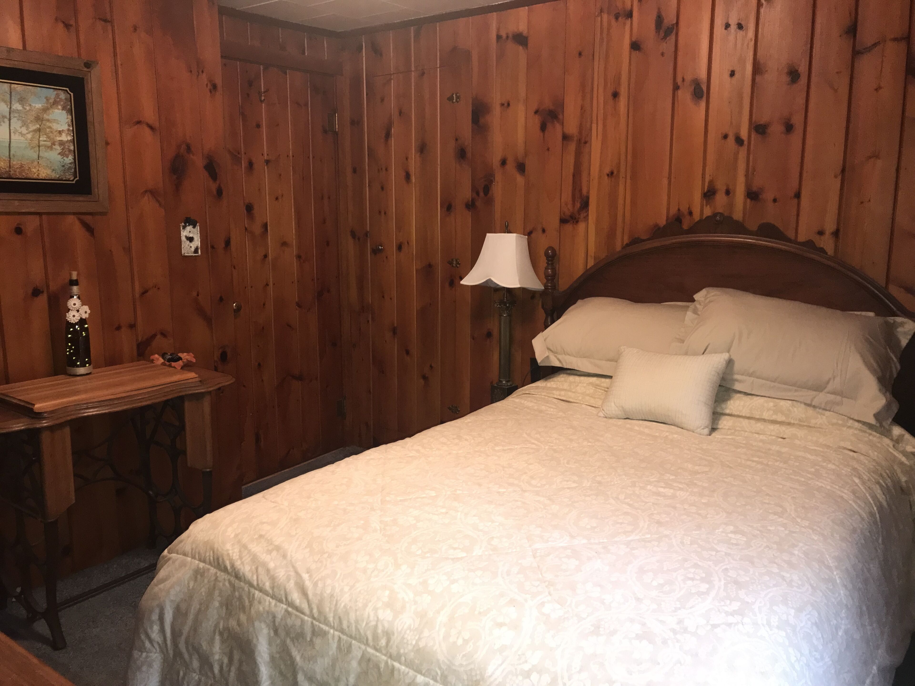 Cozy Little Red Lodge in Michigan’s Upper Peninsula