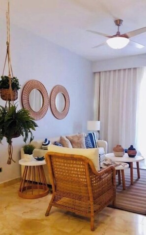 Smart TV - If you want to be close to Hard Rock, Coco Bongo and much more, this is your place! (Punta Cana)