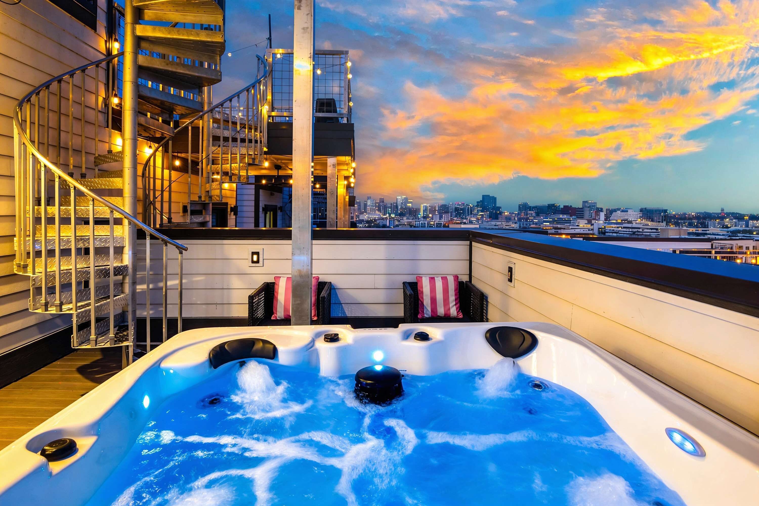 Outdoor spa tub