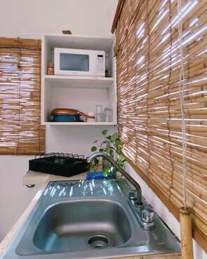 บ้านพักสแตนดาร์ด, ระเบียง | ครัวส่วนตัว | ตู้เย็น, ไมโครเวฟ, เครื่องครัว/จาน/ช้อนส้อม