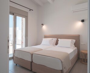 2 bedrooms, iron/ironing board, travel cot, free WiFi - Stylish 2-bed Private Villa Vrachos with Pool 2 min from beach! (Rhodes)