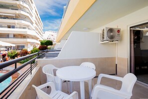 Outdoor dining - Great location!1 bedroom Costa adeje very central (Costa Adeje)