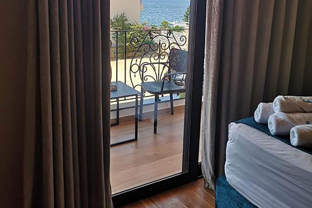 Doppia Economy | Biancheria da letto ipoallergenica, Wi-Fi gratuito, lenzuola