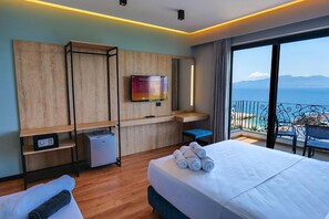 Hypo-allergenic bedding, free WiFi, bed sheets - Seawave Hotel (Sarandë)