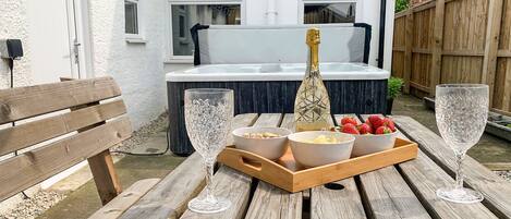 屋外ダイニングエリア