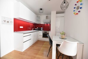 Apartment (One Bedroom Apartment) | Private kitchen | Fridge - Mary's Apartment (Zagreb)