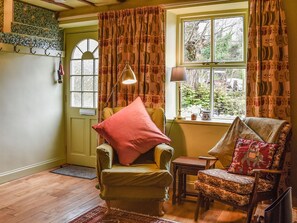 Interior - 2 bedroom accommodation in Trefor (Trefor)