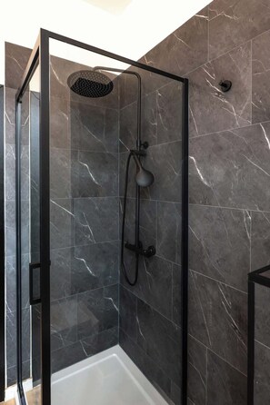 Dusche, Haartrockner