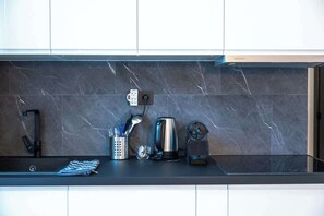 Kochgeschirr/Geschirr/Besteck