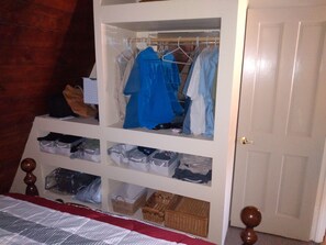 1 bedroom, desk, free WiFi, bed sheets - Cool 'A' frame cabin in the ponderosa pines. (Heber-Overgaard)