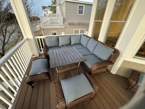 Outdoor dining - Beautiful Newer Construction 5 BR 3.5 bath (Ocean City)