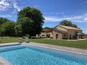 Outdoor pool - Romantic one bedroom studio apartment with pool , walking distance to Monpazier (Marsalès, Monpazier)
