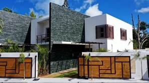 Exterior - Sosua Luxury Villa, 8 Bedrooms (Sosua)