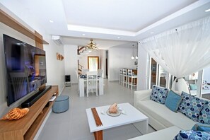 TV - Sosua Luxury Villa, 8 Bedrooms (Sosua)