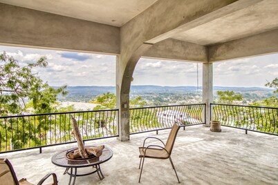 Family Estate with High-Speed WiFi, Private Pool, Basketball, Office, & Patio